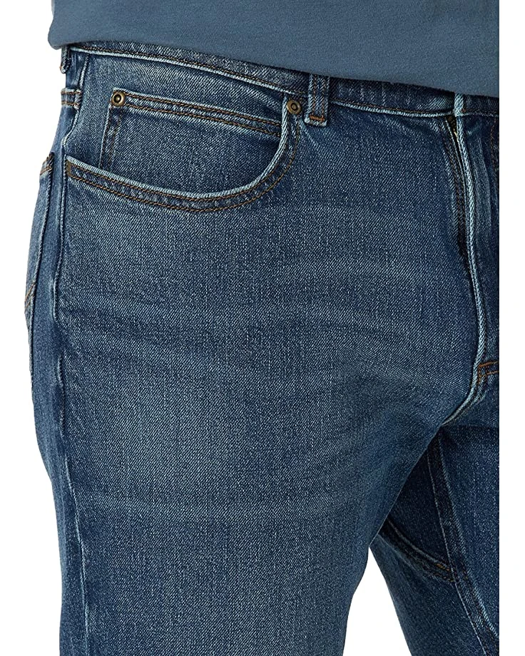 Lee Men's Extreme Motion Bi-Stretch Straight Fit Tapered Leg Jean | Jeans 2 Lee Men's Extreme Motion Bi-Stretch Straight Fit Tapered Leg Jean | Jeans - Image 2